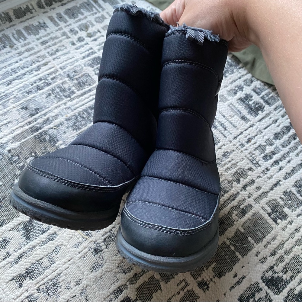 L.L. Bean Ultralight Kids Charcoal Snow Boots Size 2 - Picture 7 of 10